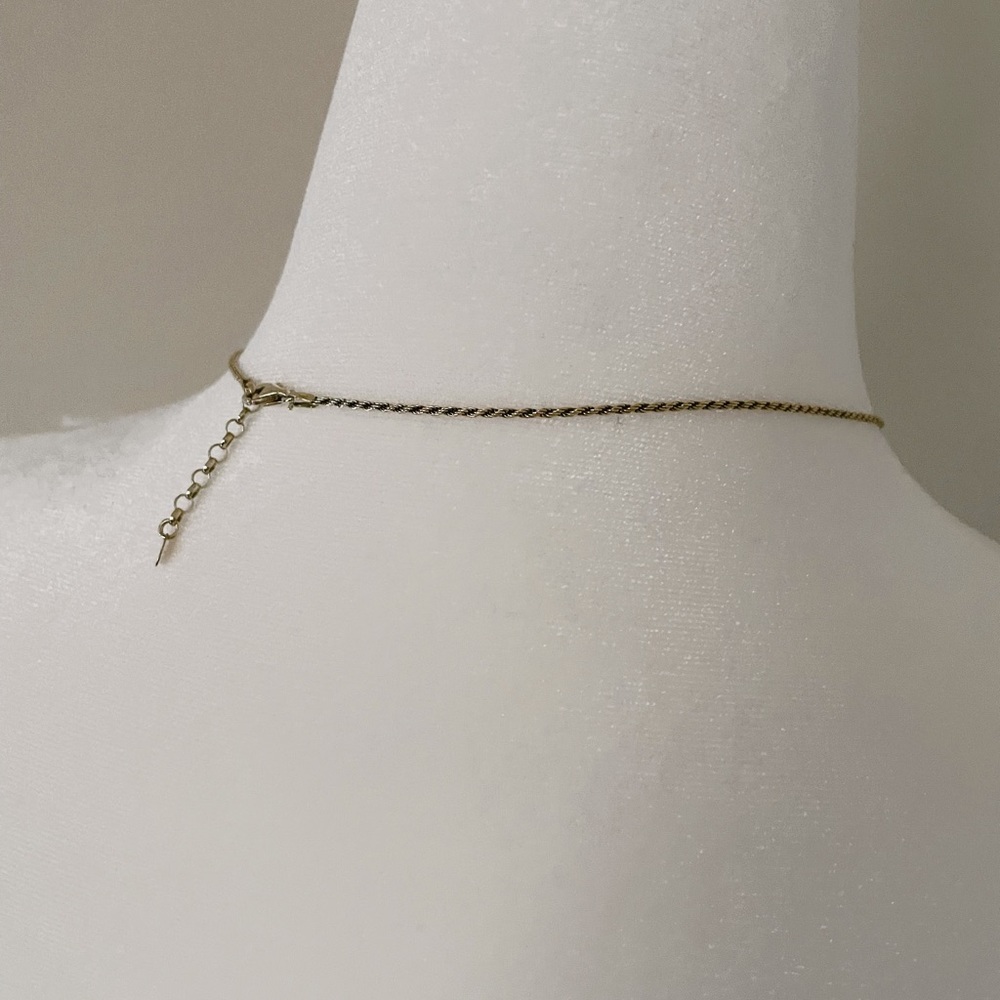 14k Gold Vermeil Nalin Studios Shiny Gold “Rose” Square Coin Medallion Necklace - Picture 10 of 10